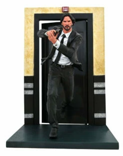 Diamond Select John Wick (Running) Gallery Diorama