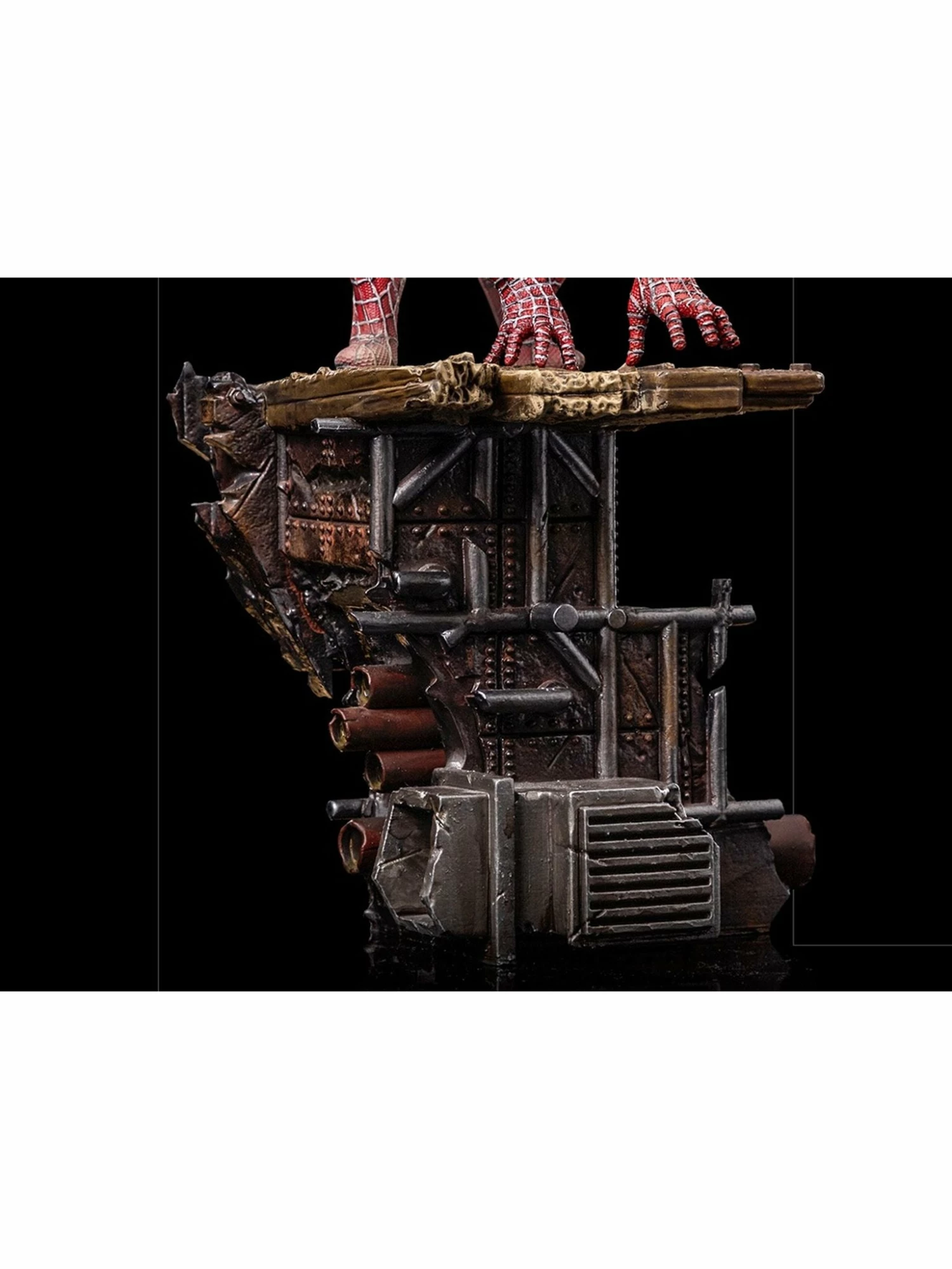 Iron Studios Spider-Man: No Way Home Diorama Series Spider-Man (Peter #2) 1/10 Art Scale Limited Edition Statue - Image 12