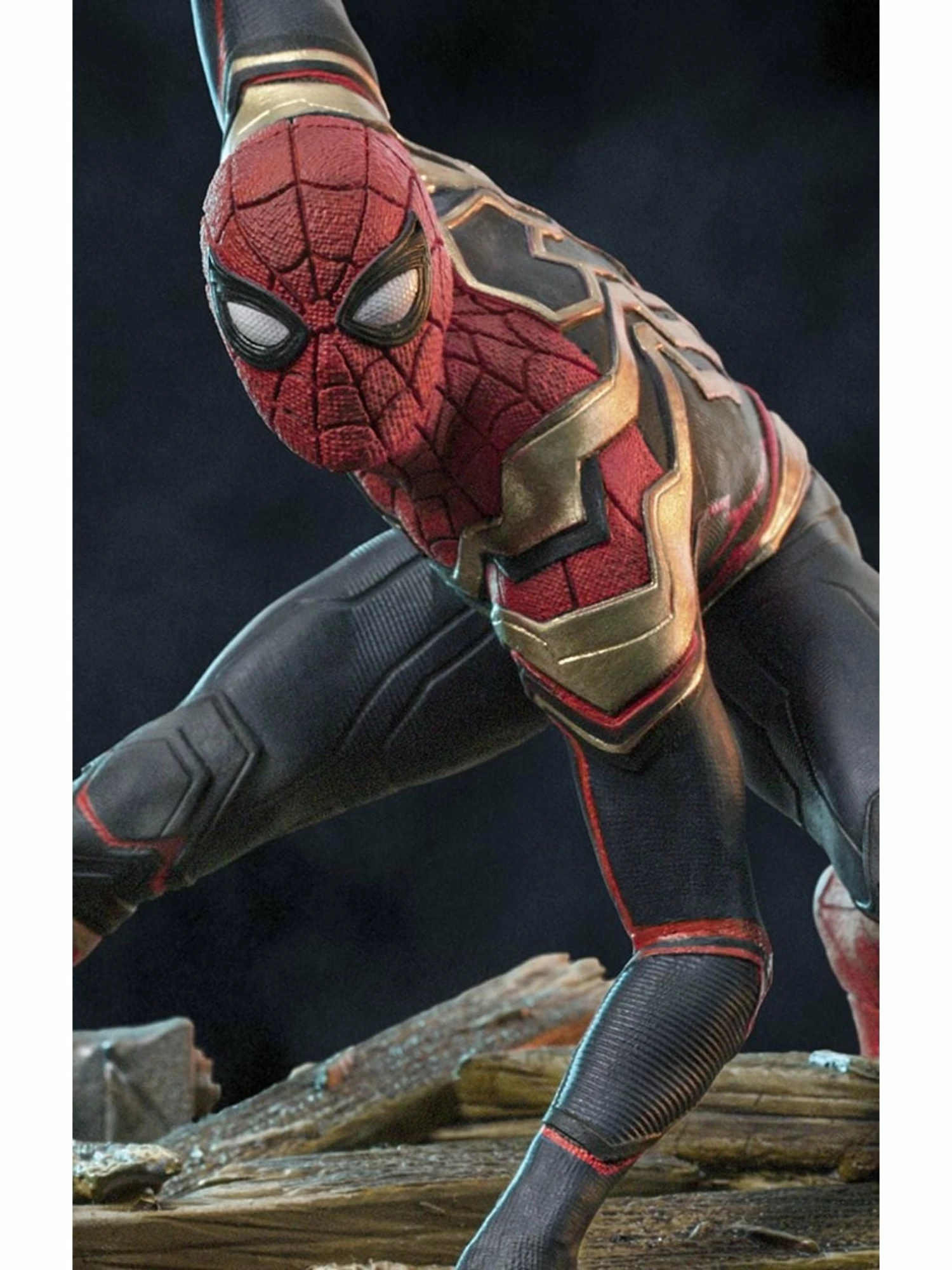 Iron Studios Spider-Man: No Way Home Diorama Series Spider-Man (Peter #1) 1/10 Art Scale Limited Edition Statue - Image 4