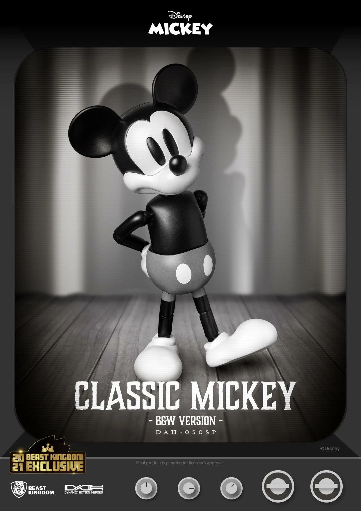 Disney Classic Dynamic Action Heroes 1-9 Mickey Classic Version B&W Version 21 C - Image 6