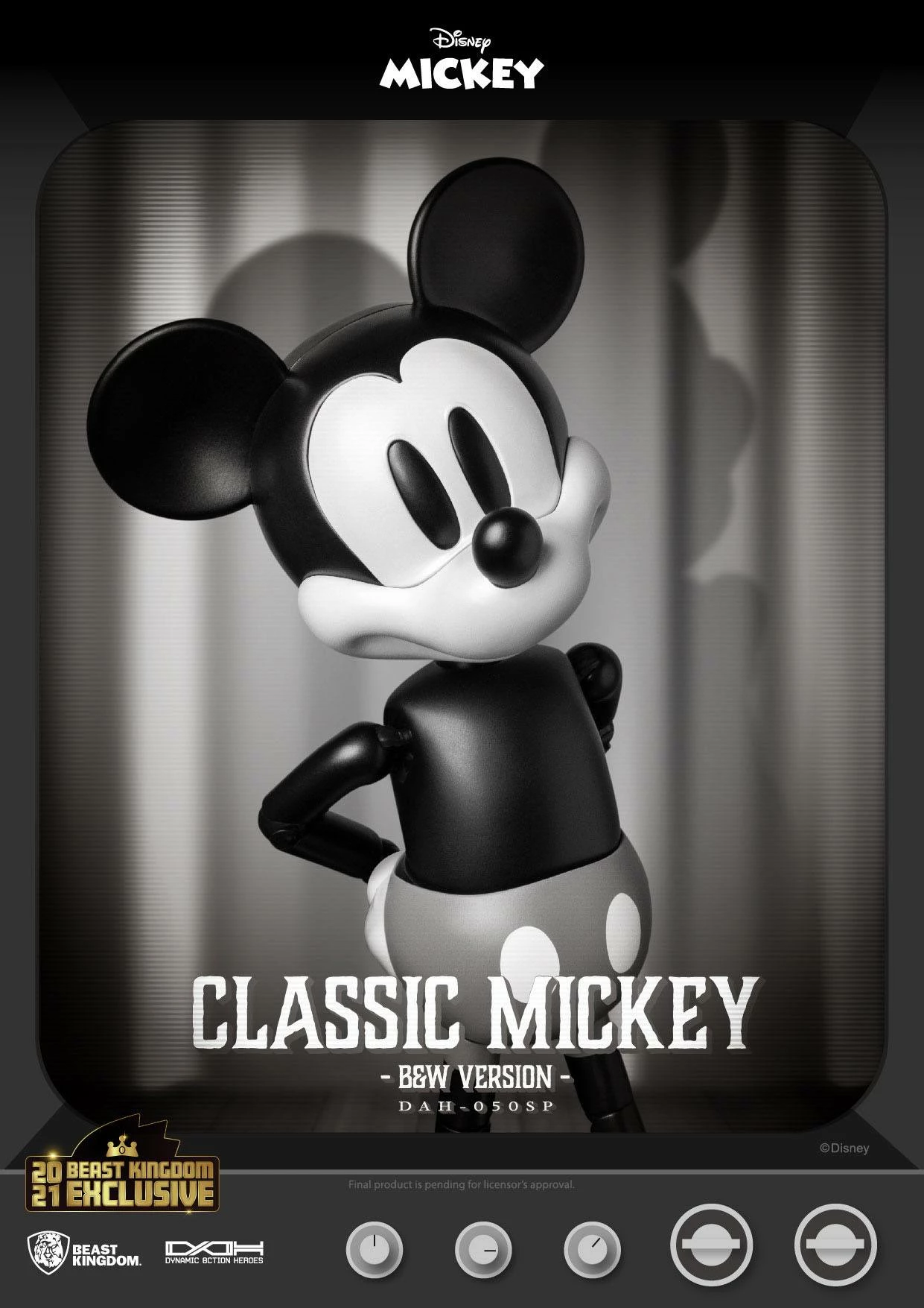 Disney Classic Dynamic Action Heroes 1-9 Mickey Classic Version B&W Version 21 C - Image 3