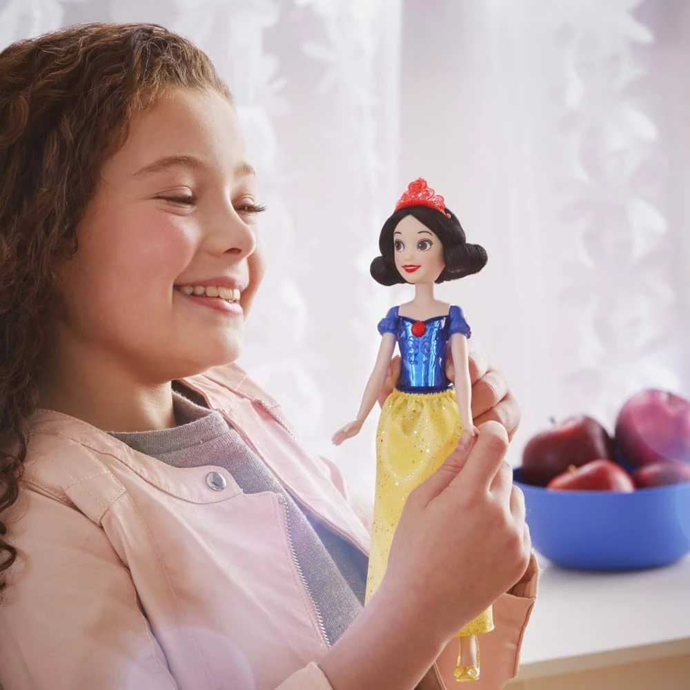 Disney Princess Royal Shimmer Snow White Doll - Image 6
