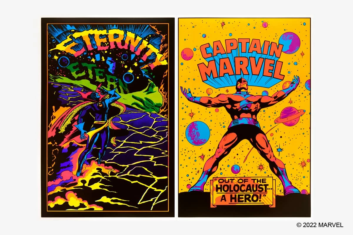 Chronicle Books Marvel Classic Black Light Collectables Poster Portfolio - Image 5