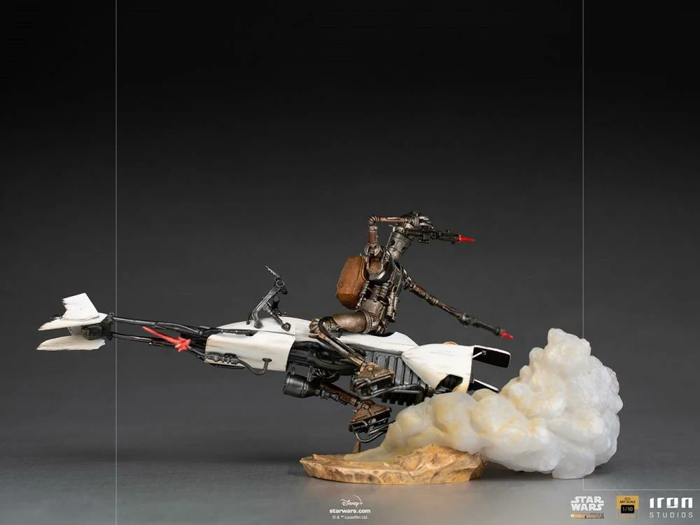 Iron Studios The Mandalorian IG-11 And The Child 1/10 Deluxe Art Scale Limited Edition Statue - Image 8