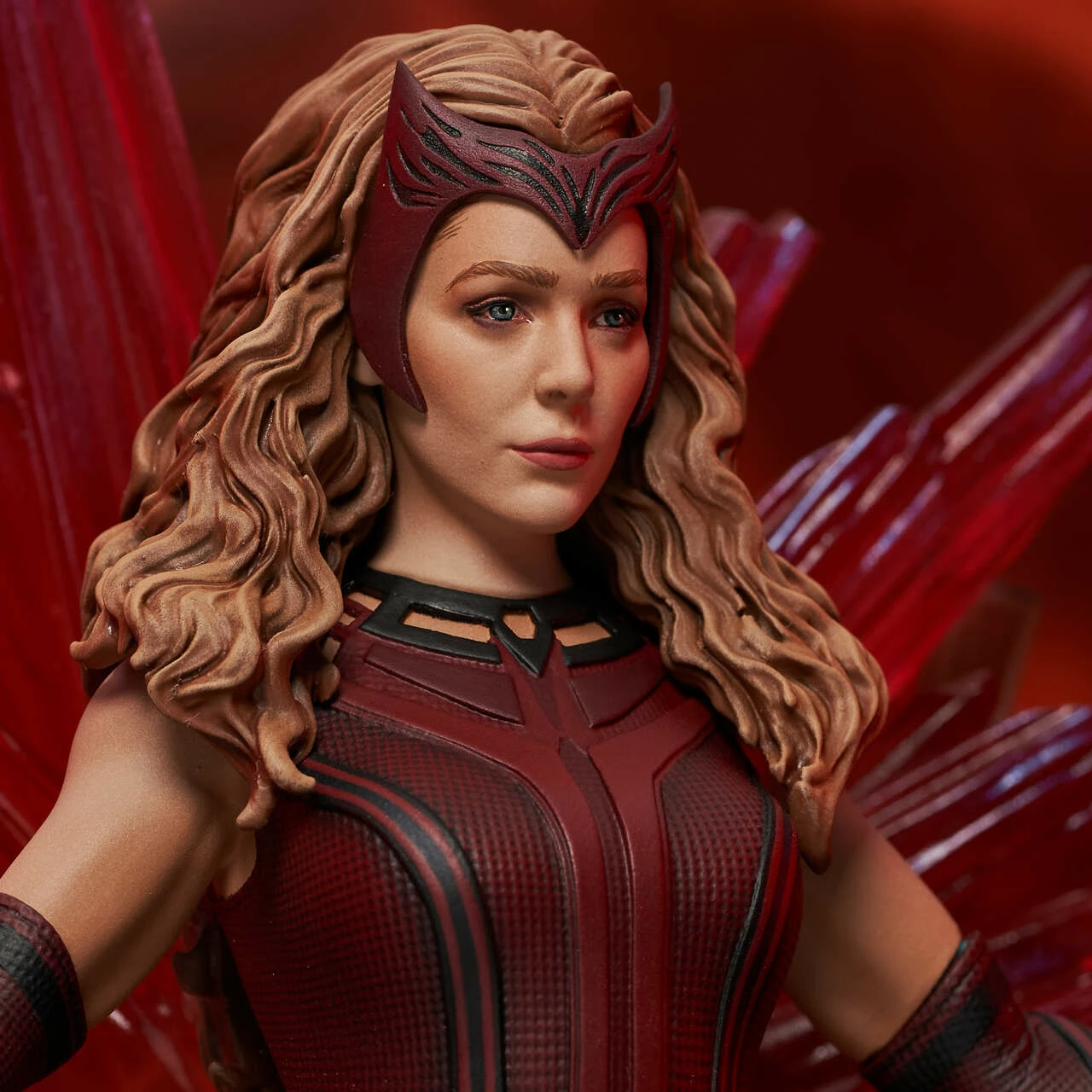 Marvel WandaVision - Scarlet Witch Diamond Select Gallery Diorama - Image 7