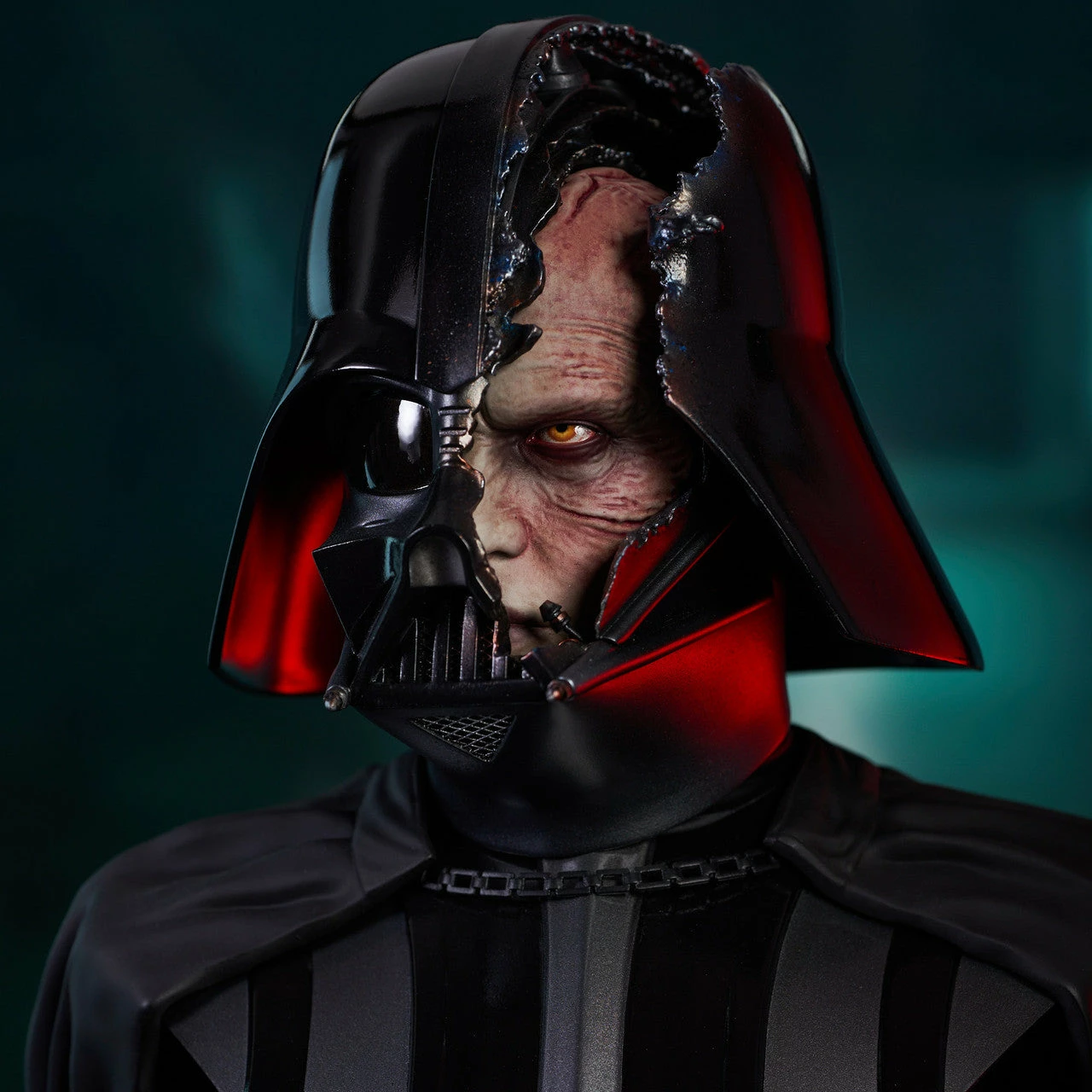 Star Wars Obi-Wan Kenobi Legends In 3D Darth Vader (Damaged Helmet) 1/2 Scale Limited Edition Bust - Image 8