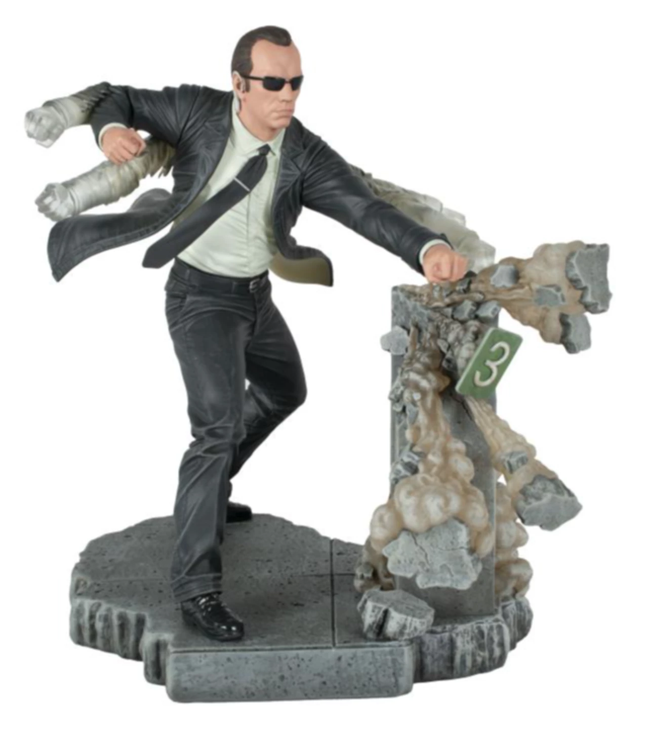 The Matrix Gallery Agent Smith Figure Diorama - Image 7