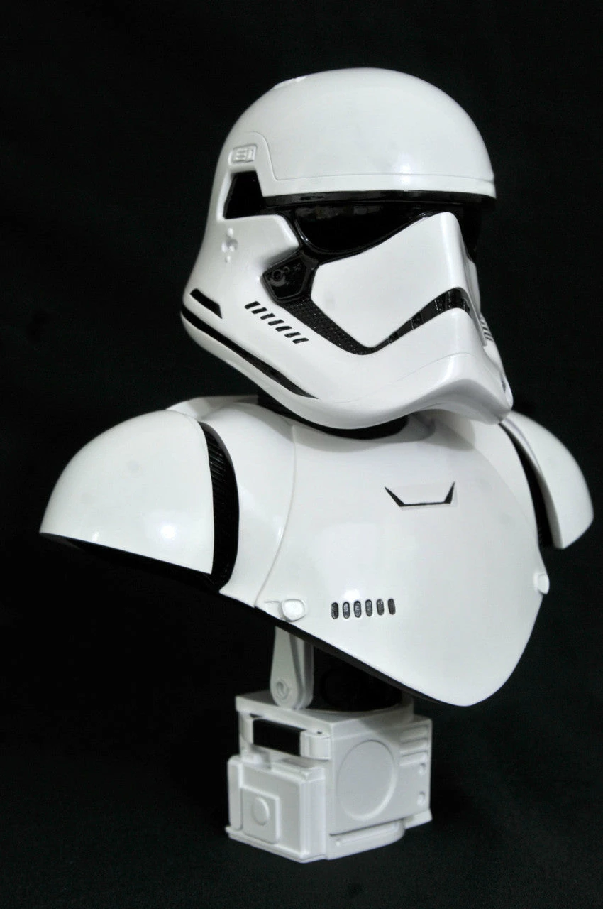 Gentle Giant Star Wars 1/2 Scale Limited Edition 3D Bust First Order Stormtrooper - Image 3