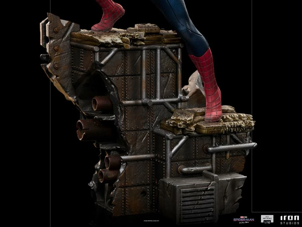 Iron Studios Spider-Man: No Way Home Diorama Series Spider-Man (Peter #3) 1/10 Art Scale Limited Edition Statue - Image 9