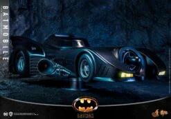 Hot Toys 1/6th Scale Vehicle DC 1989 Batman Batmobile