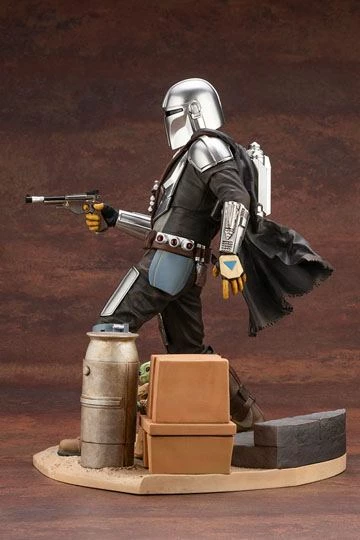 Star Wars The Mandalorian ArtFX Mandalorian & The Child Statue - Image 5