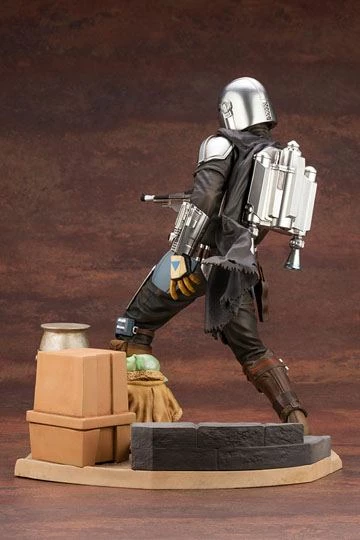 Star Wars The Mandalorian ArtFX Mandalorian & The Child Statue - Image 6