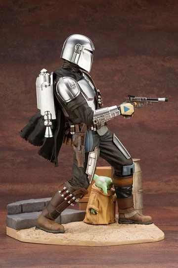 Star Wars The Mandalorian ArtFX Mandalorian & The Child Statue - Image 9