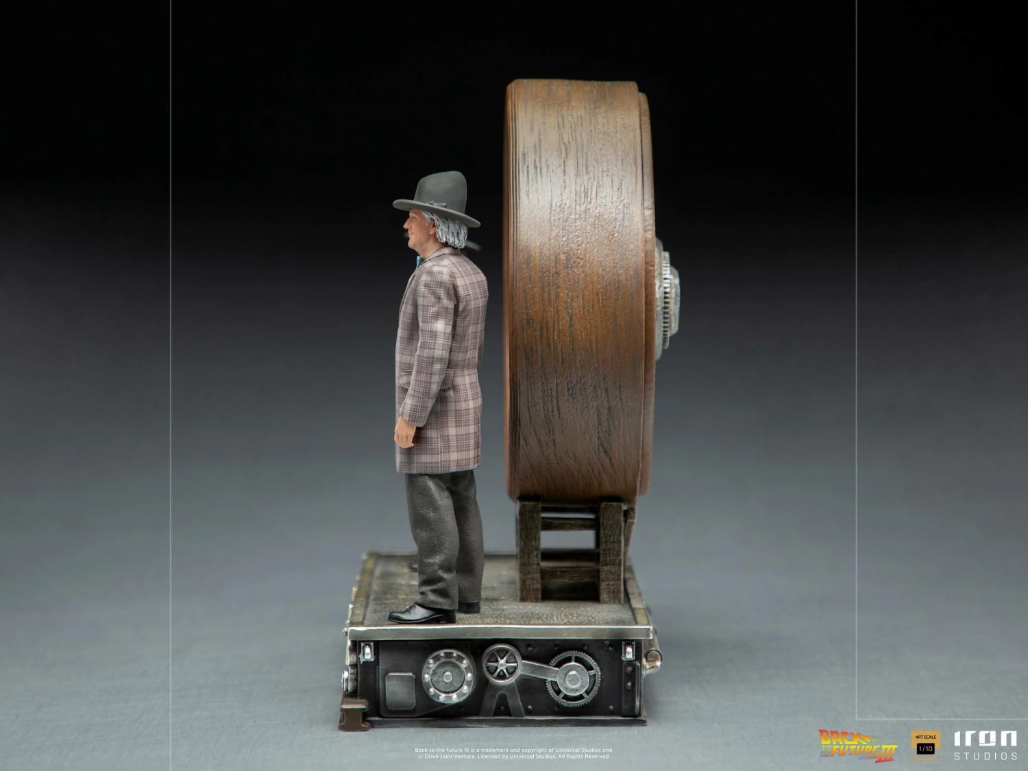 Iron Studios Back To The Future III Deluxe Art Scale Statue 1/10 Marty And Doc At The Clock - Image 5