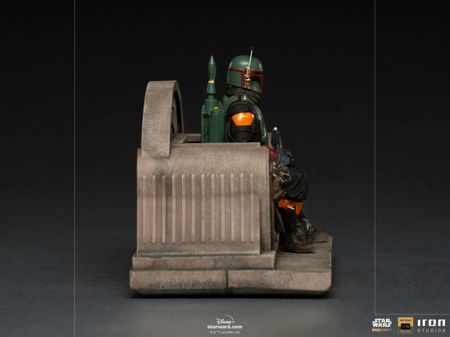 Iron Studios Star Wars The Mandalorian 1/10 Deluxe Art Scale Statue Boba Fett On Throne - Image 6