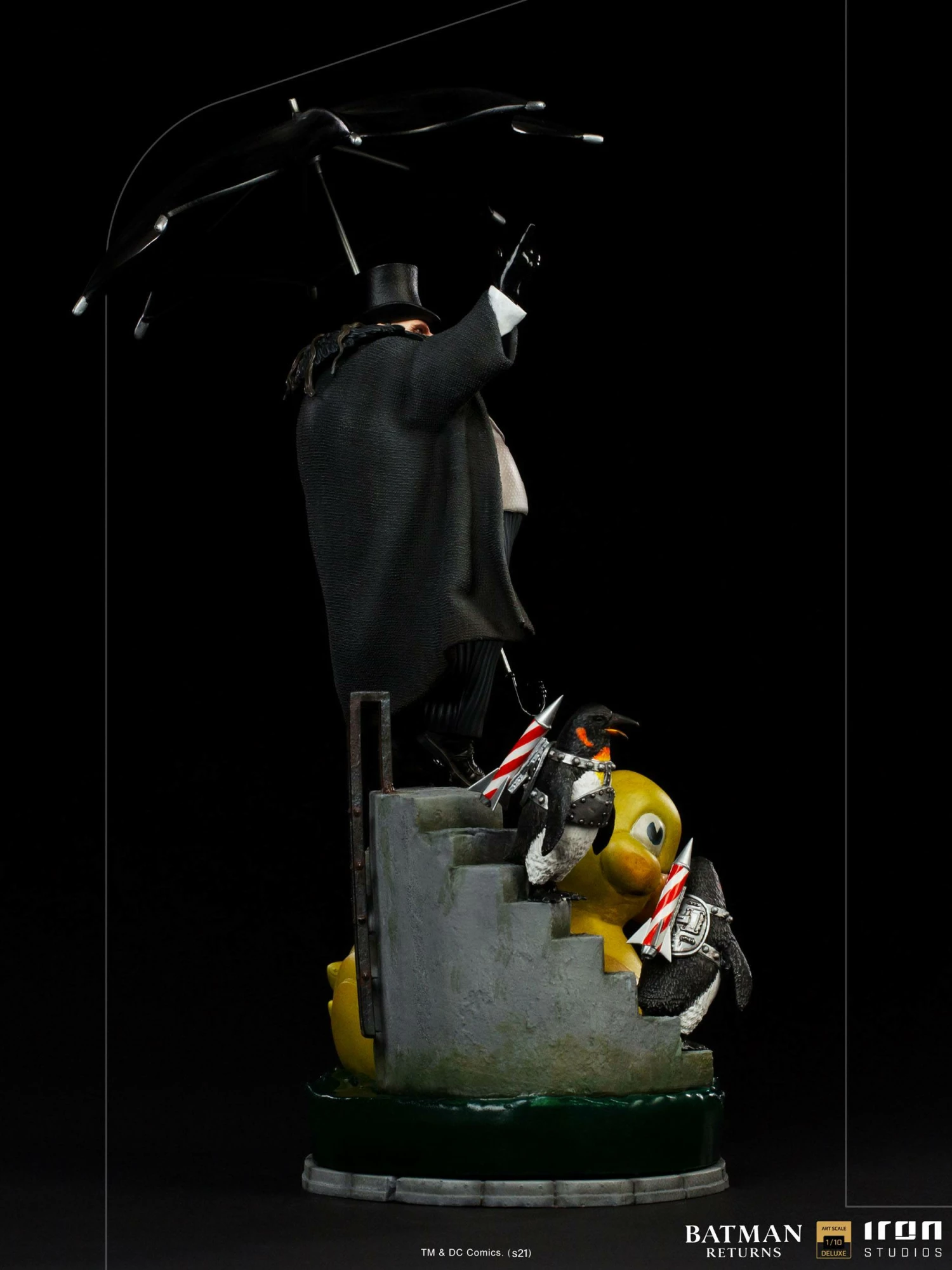 Iron Studios DC Comics Batman Returns 1:10 Scale Deluxe Penguin Figure - Image 6