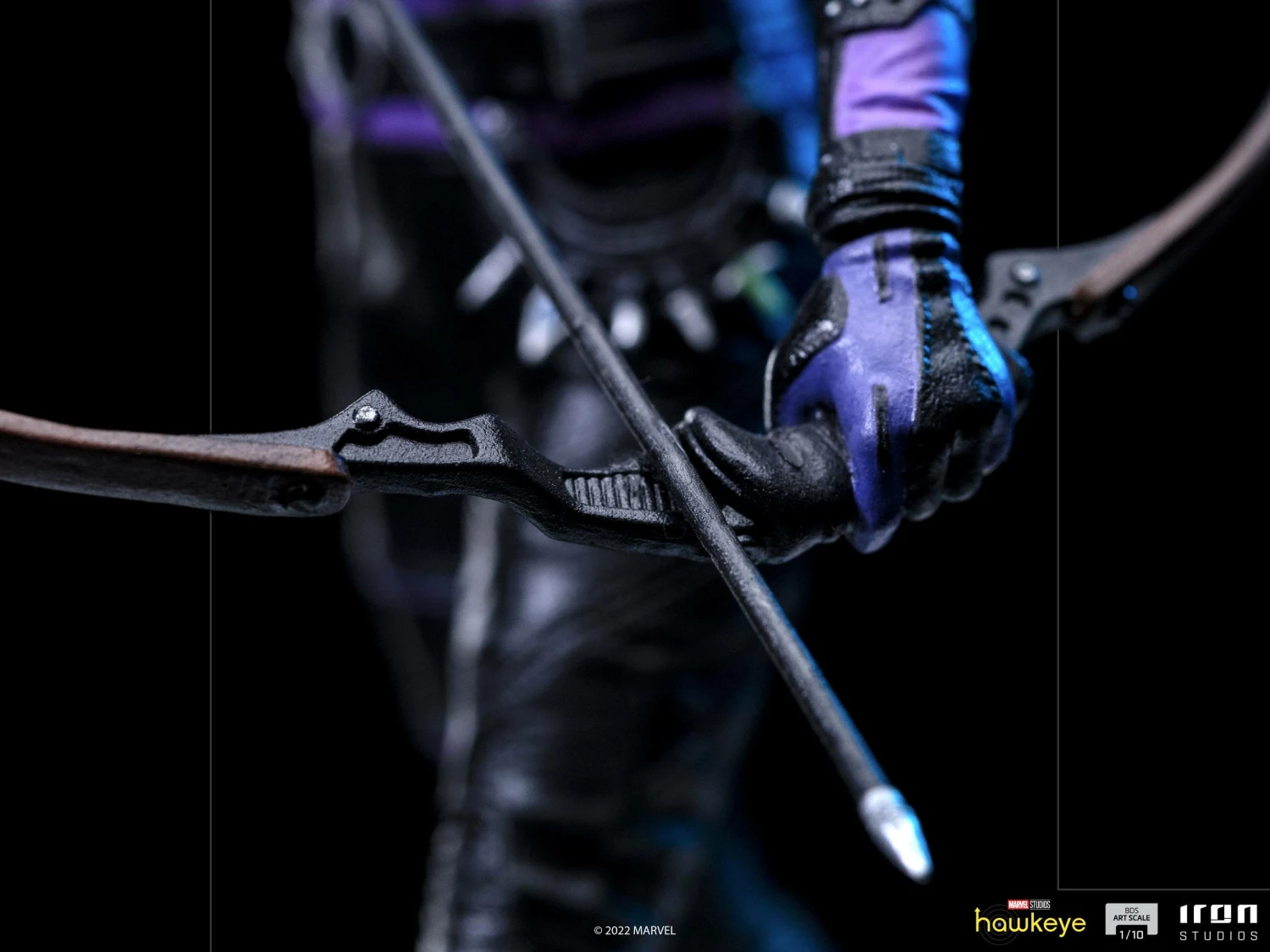 Iron Studios 1/10 Art Scale Statue Hawkeye Kate Bishop - Image 8