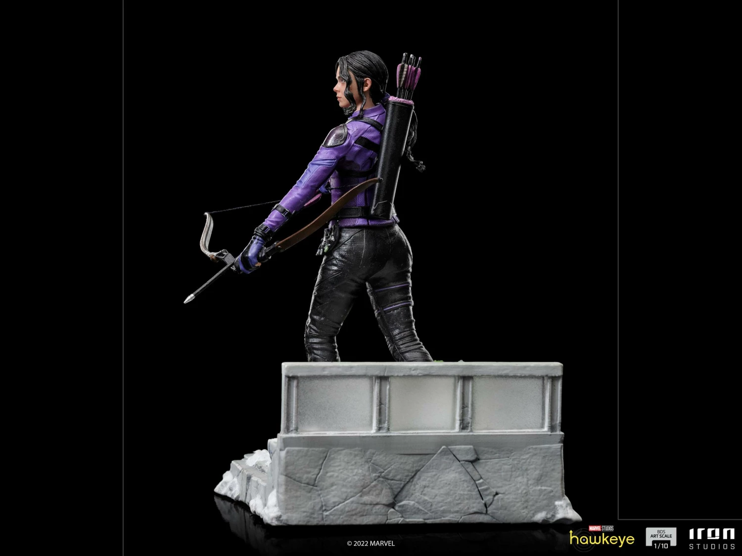 Iron Studios 1/10 Art Scale Statue Hawkeye Kate Bishop - Image 11