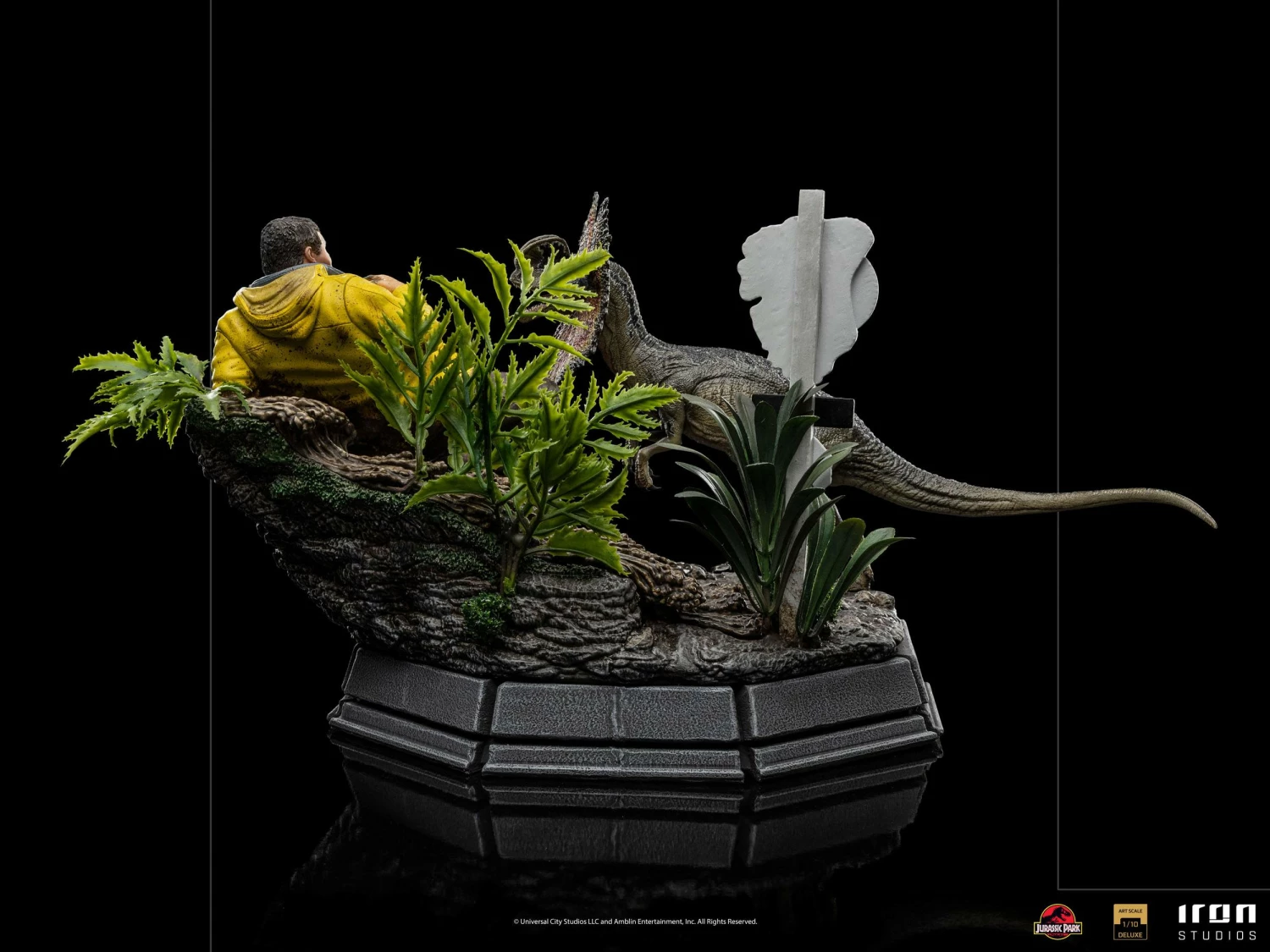 Iron Studios 1/10 Deluxe Art Scale Statue Jurassic Park Dennis Nedry With Dilophosaurus - Image 8