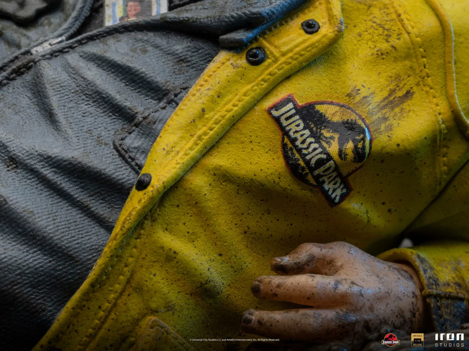 Iron Studios 1/10 Deluxe Art Scale Statue Jurassic Park Dennis Nedry With Dilophosaurus - Image 13