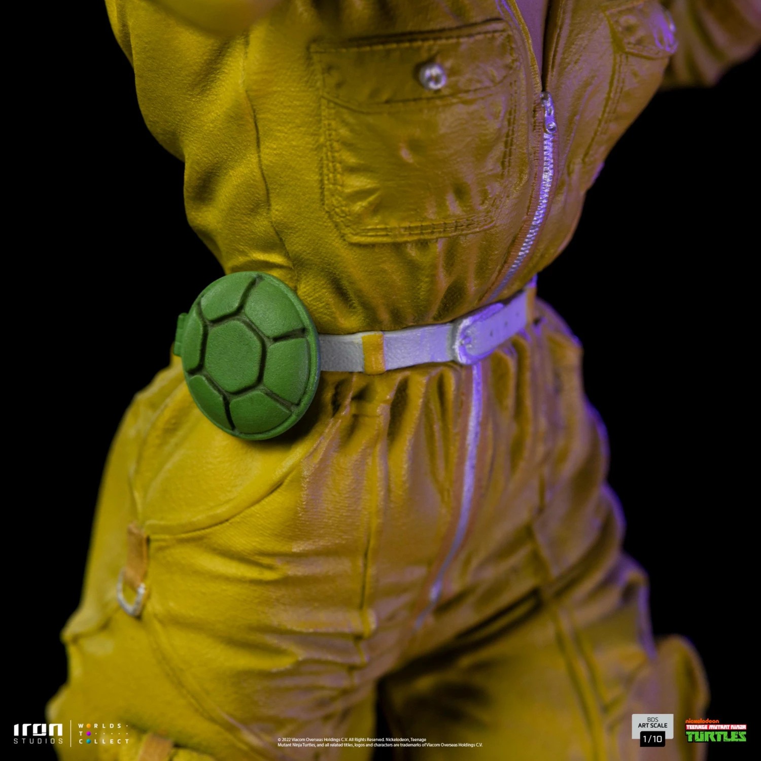 Iron Studios TMNT April O'Neil 1/10 Art Scale Statue - Image 16