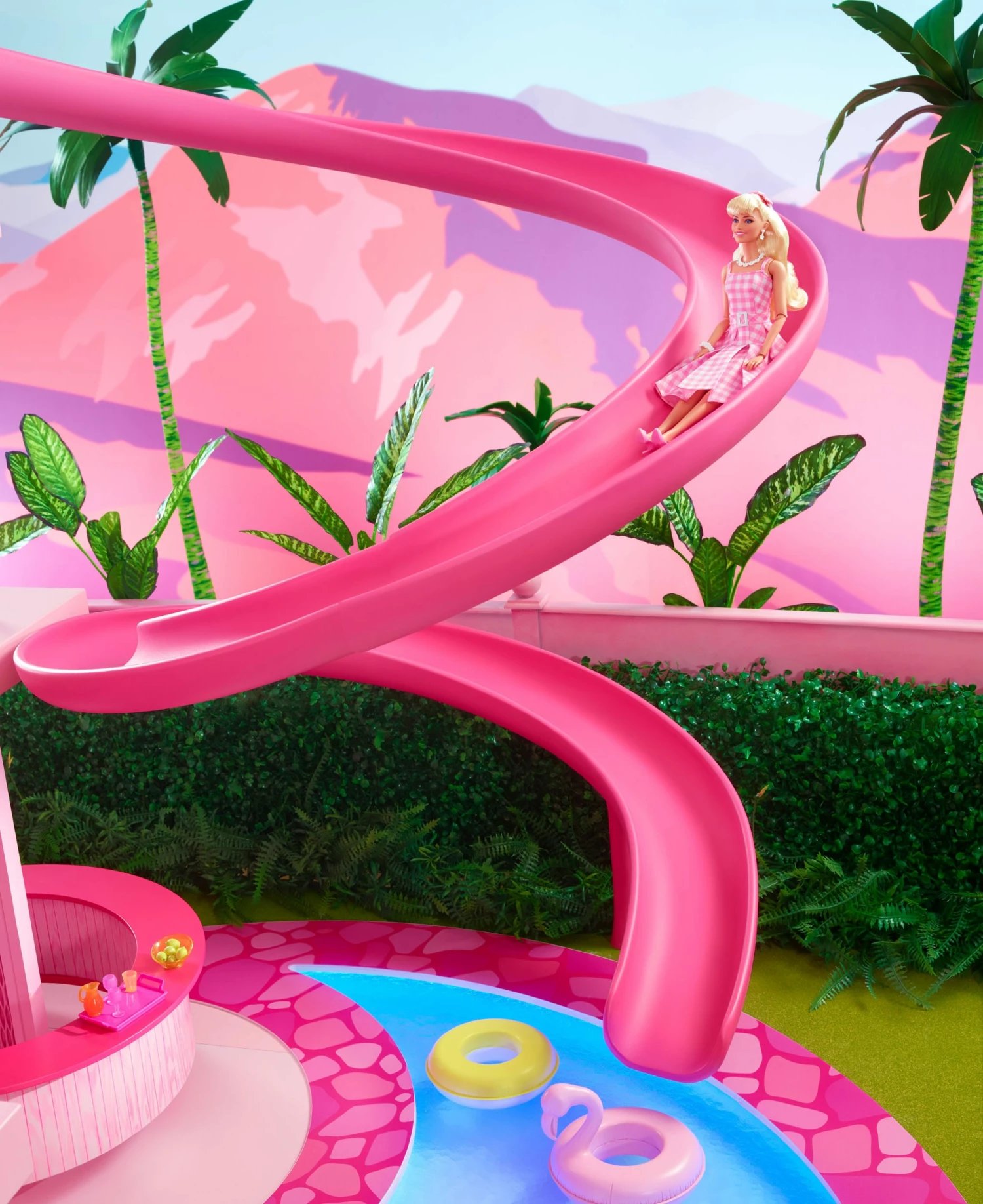 Barbie The Movie Margot Robbie As Barbie In Pink Gingham Dress - Image 20