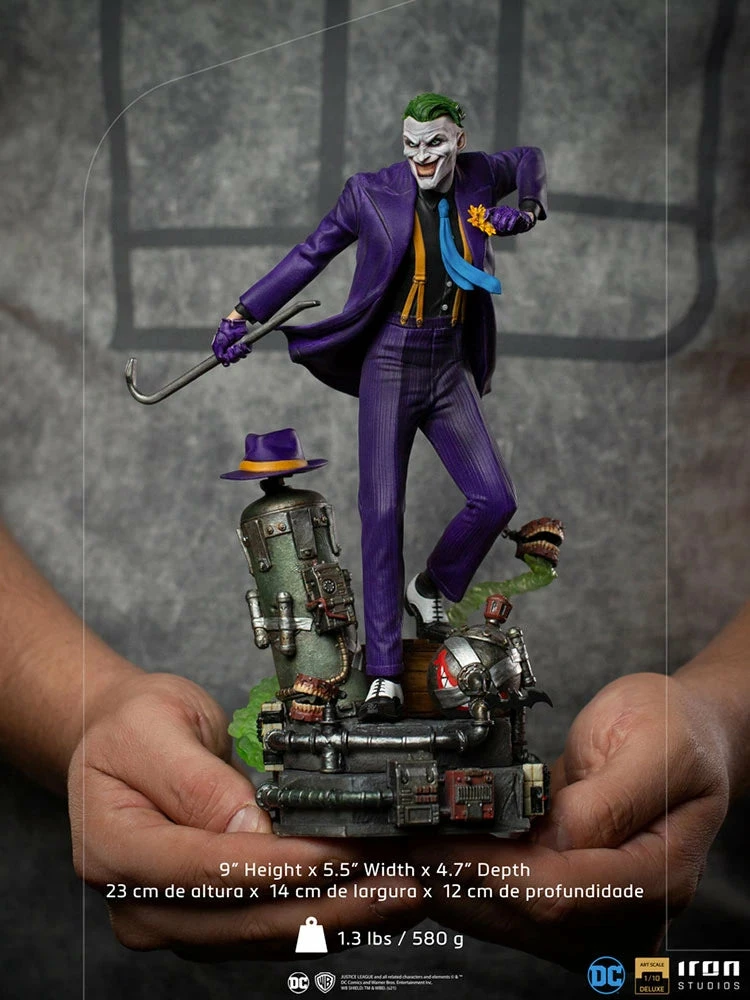 Iron Studios DC Comics The Joker 1/10 Deluxe Art Scale Statue - Image 3