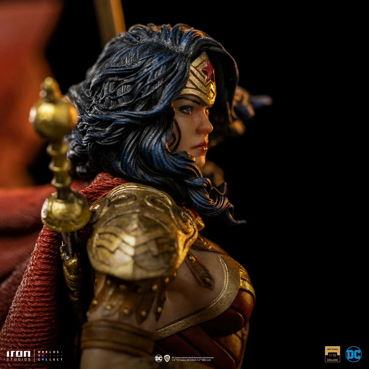 Iron Studios DC Comics Wonder Woman Unleashed 1/10 Deluxe Art Scale Statue - Image 12